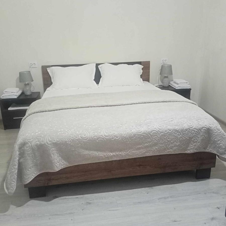 Mesxta Hotel Nakalakevi Bagian luar foto