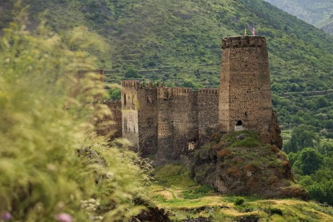 Mesxta Hotel Nakalakevi Bagian luar foto